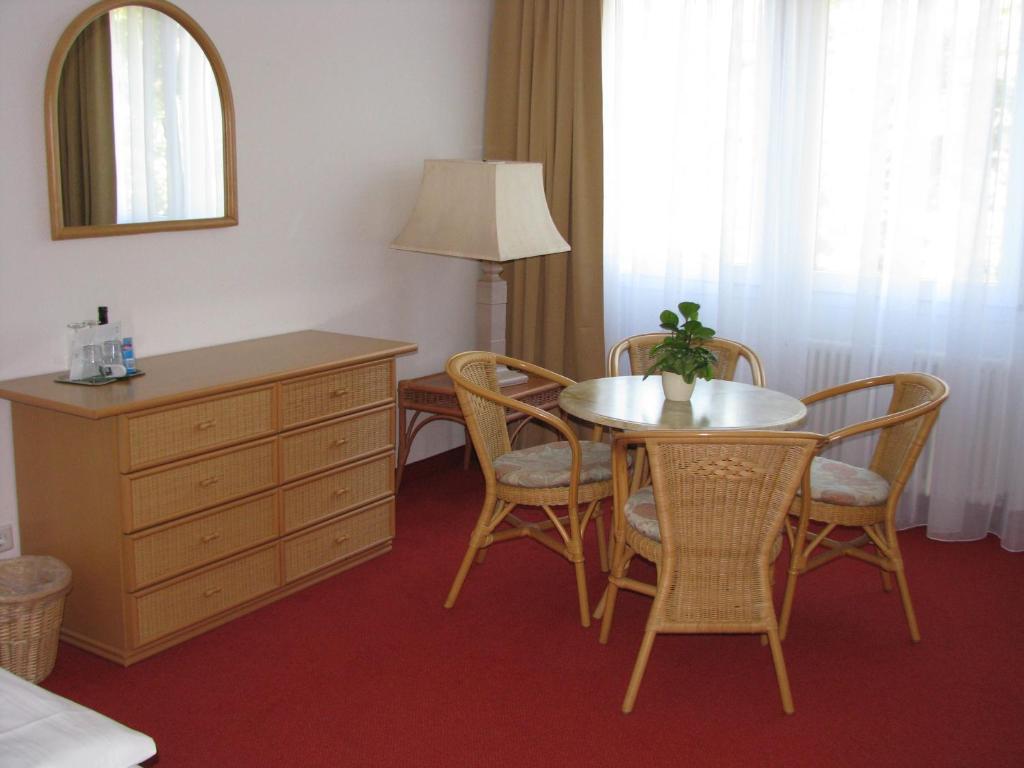Hotel Haus Bismarck Берлин Номер фото